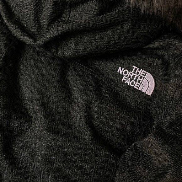 New North Face Green Down Parka - Picture 3 of 4